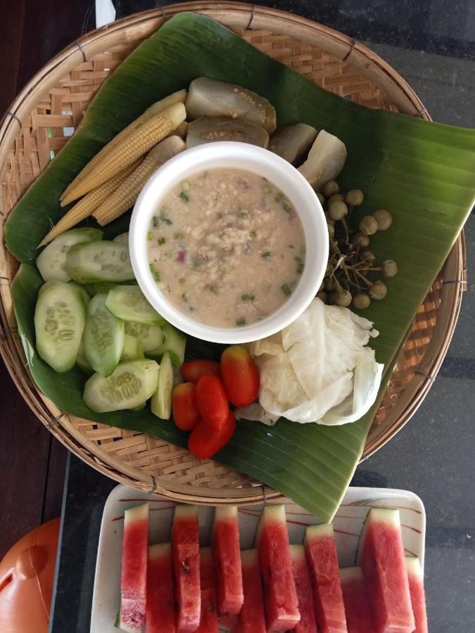 Silk Island Homestay Phnom Penh Exterior photo