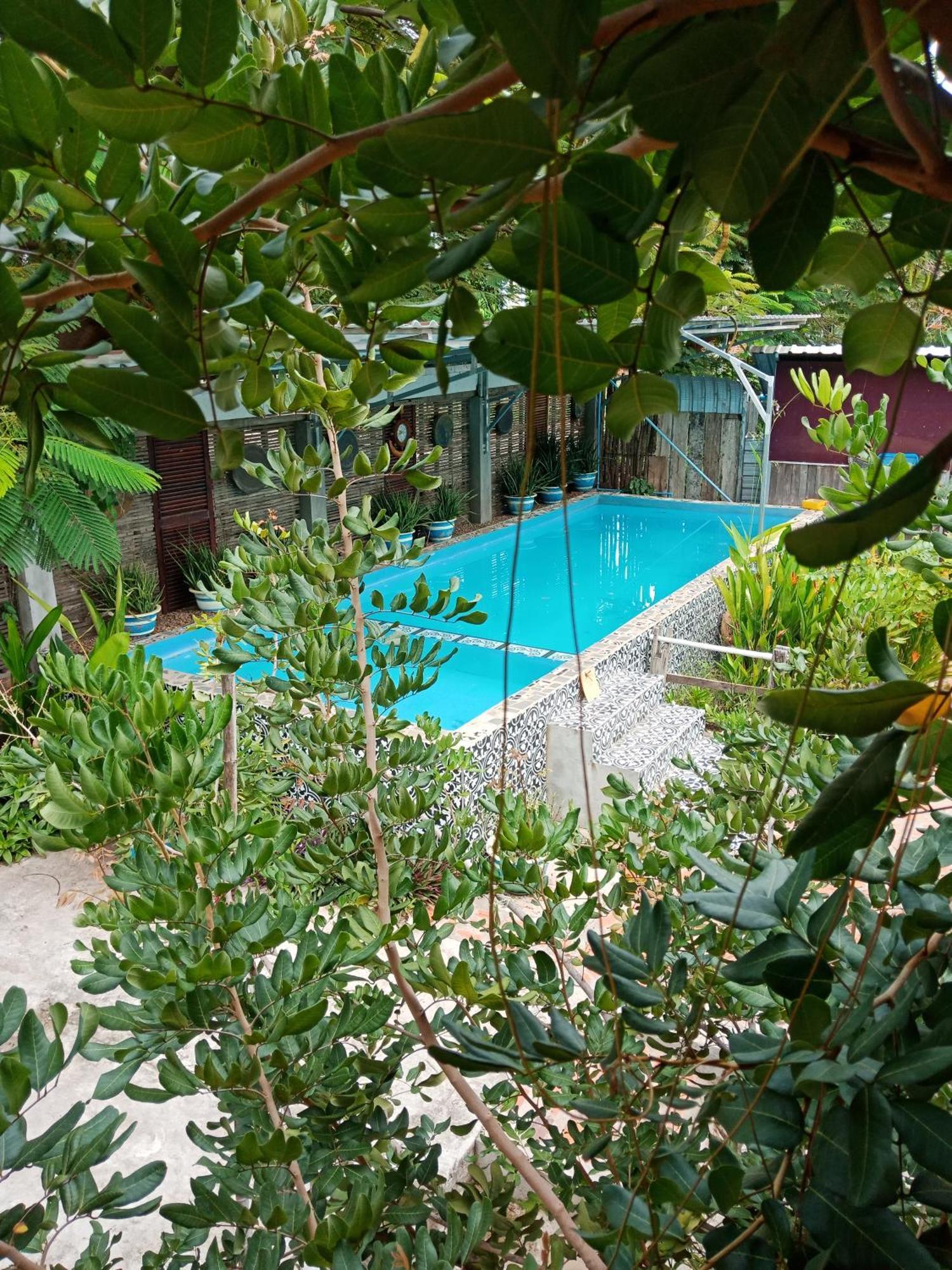 Silk Island Homestay Phnom Penh Exterior photo